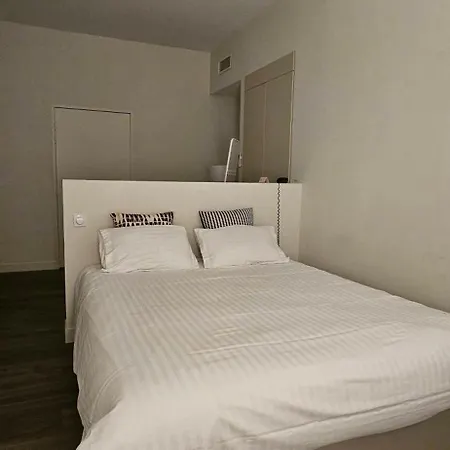 La Grande Baie Hotel 2*